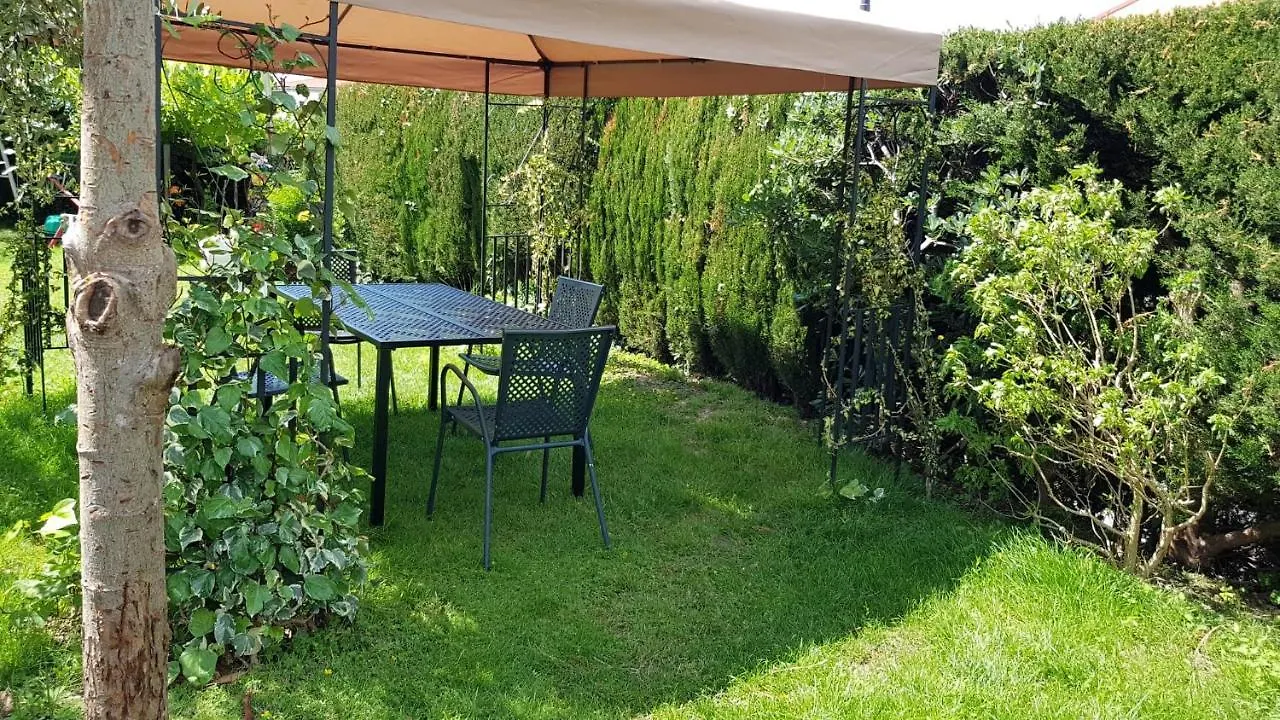 Semesterbostad Appartamento Dolcitalia In Lazise Italien